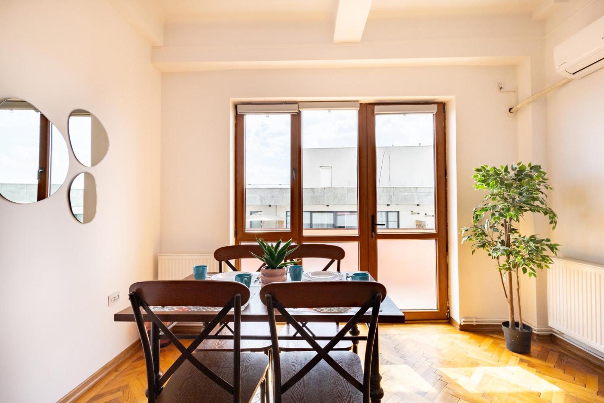 Downtown Victoria Apartments By Citybookings Bucureşti Exterior foto