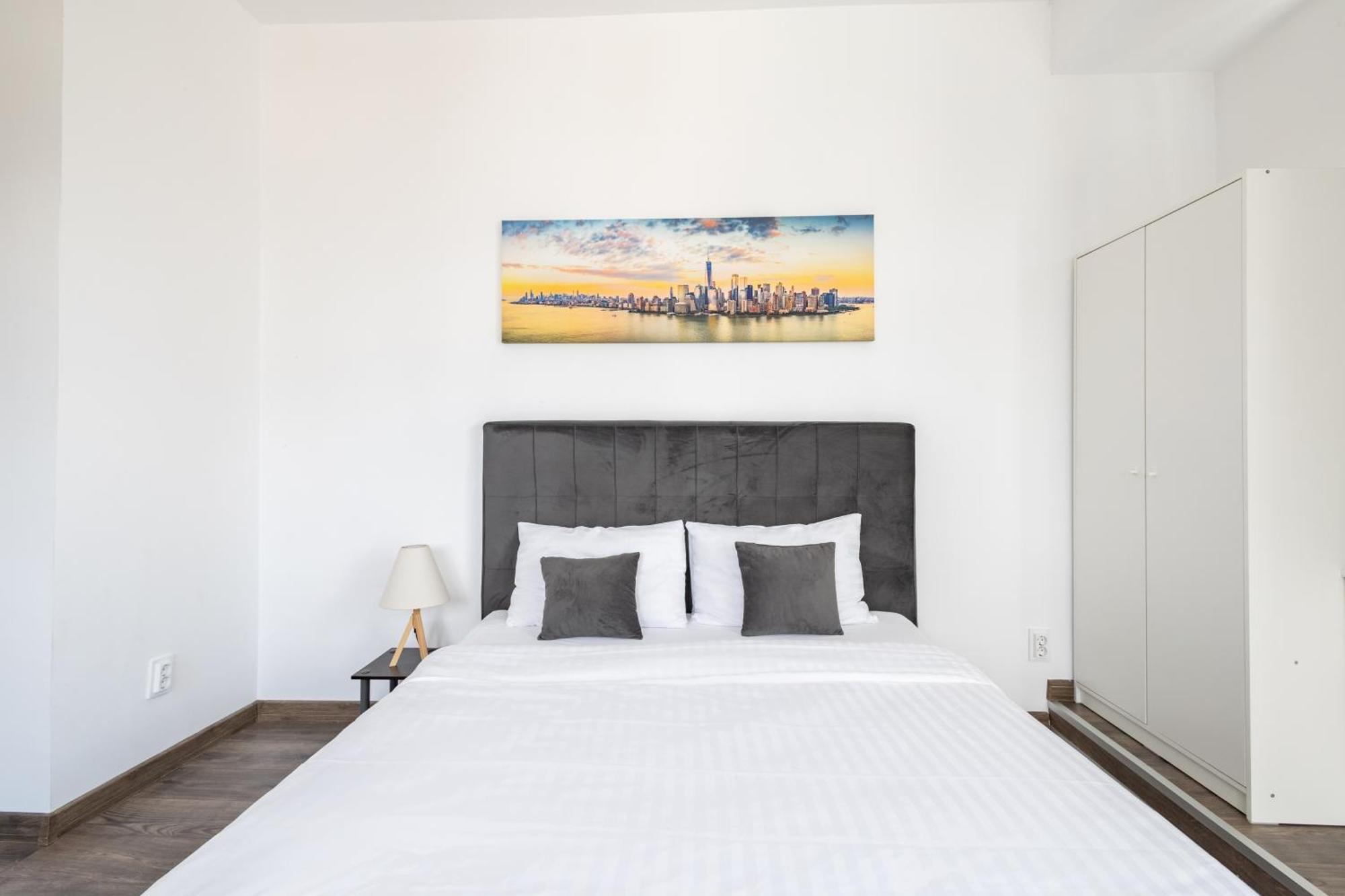 Downtown Victoria Apartments By Citybookings Bucureşti Exterior foto